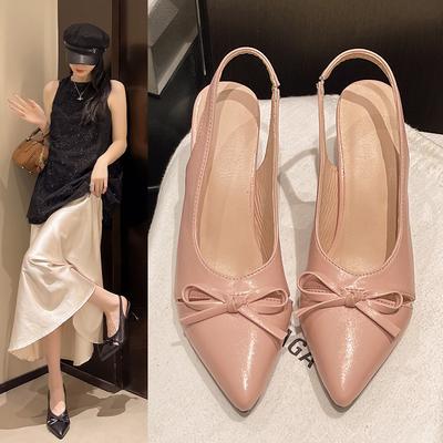 Tacones altos mujer verano 2025 nuevo bolso cabeza lazo francés zapatos de una sola tira punta tacón fino moda versátil sandalias