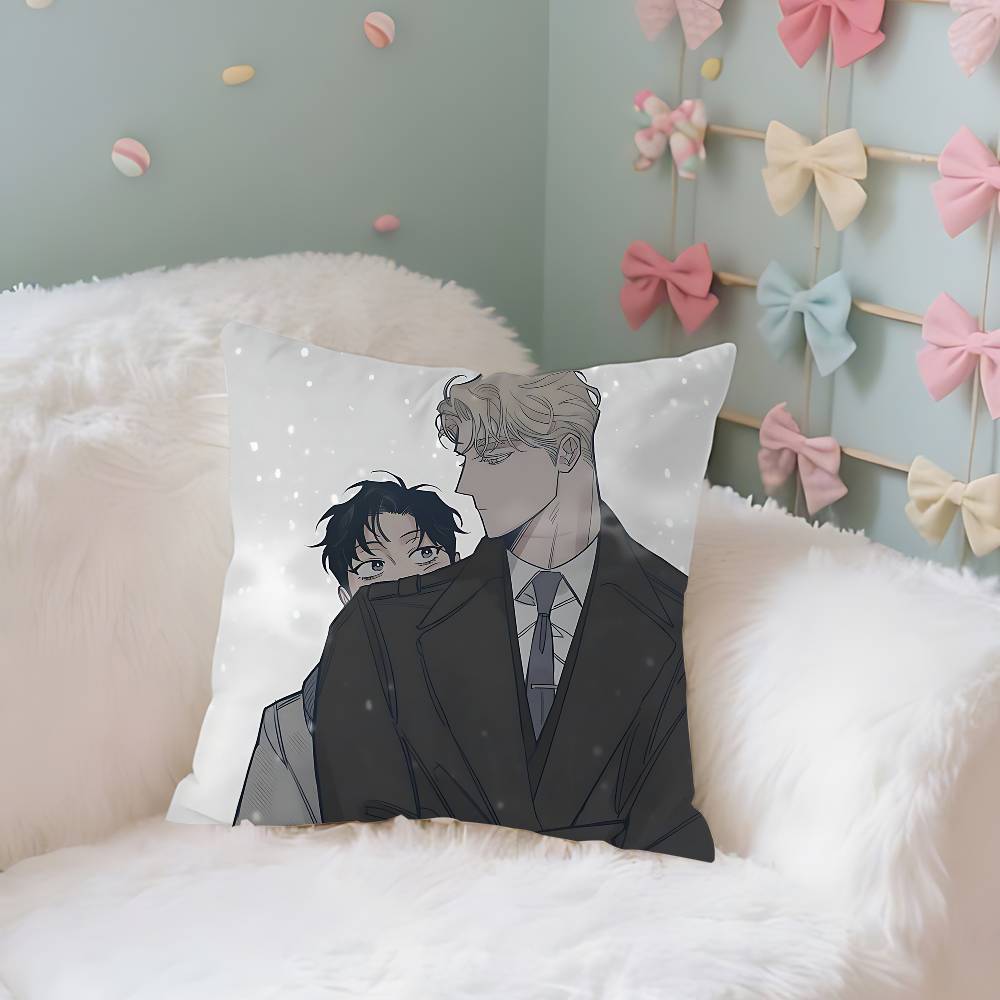 Manhwa R-roses And C-champagne Throw Pillow Covers Pattern Cushion Cover Suitable For Sofa Bedroom Car Pillow Cover