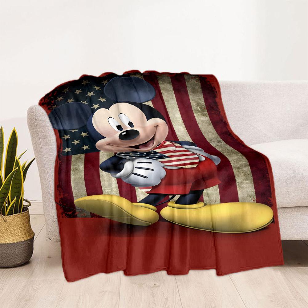 Halloween Disney Friends Blanket Cozy Blanket Versatile Accessory Suitable for Gifting Relatives and Friends Y14