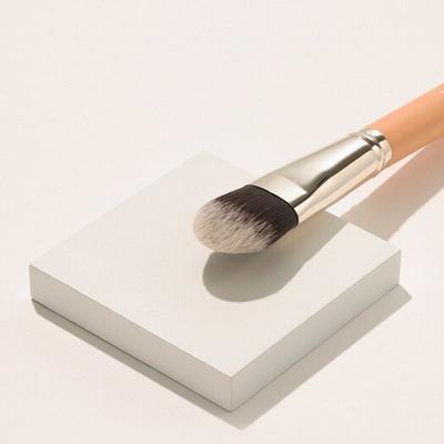 Trucco viso – Correttori e fondotinta
