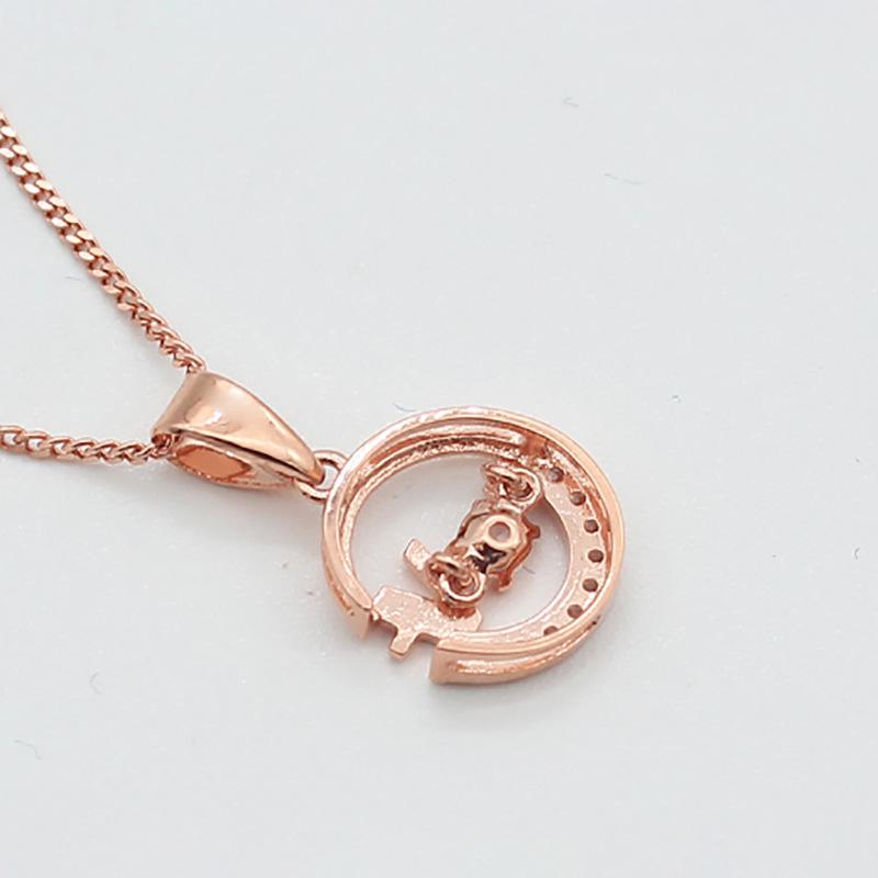 Exquisite Russian 585 Purple Gold Hollowed-Out Love Pendant, Fashionable And Shiny Rose Gold-Plated Smart Zircon Necklace.