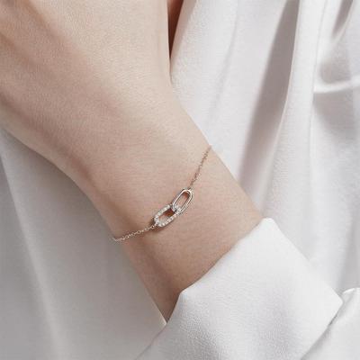 Women's Luxurious Diamond-Accented Paperclip Bracelet