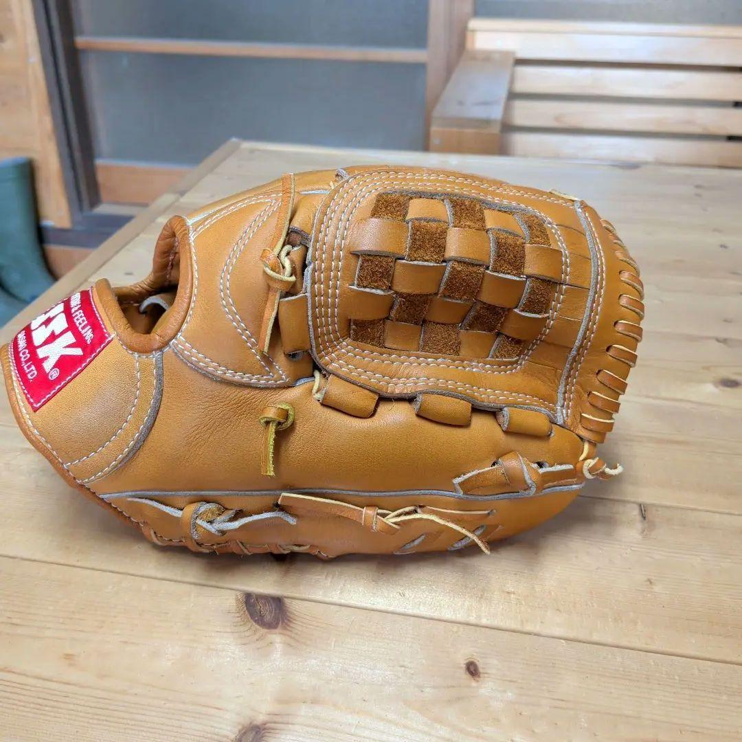 Used SSK Soft Glove SSG-205