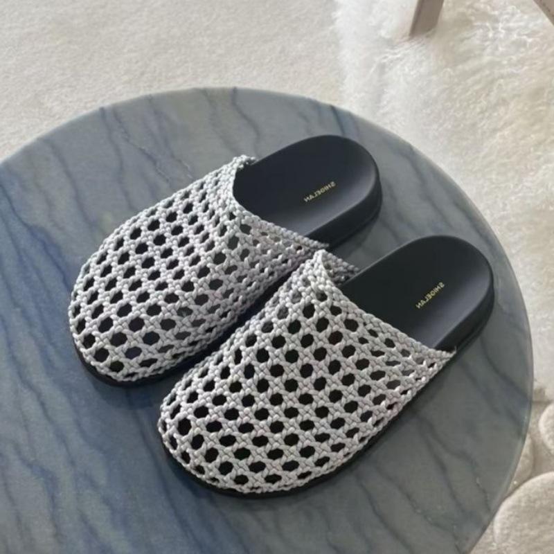 

2025 summer new handwoven retro bag head slippers wear thick bottom hollow one pedal lazy sandals woman 40 серебряный