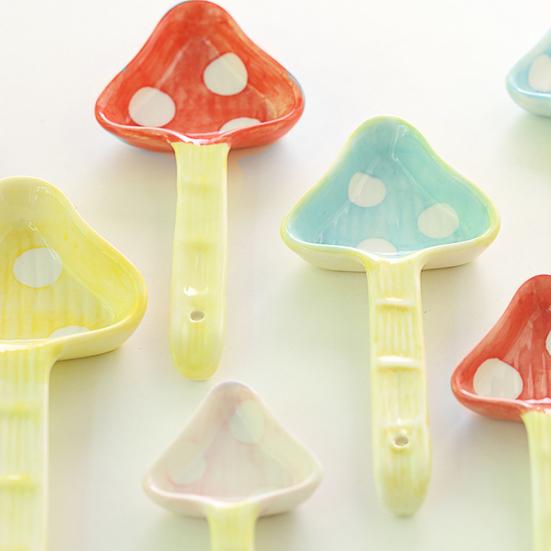 4-teiliges Keramik-Messlöffel-Set, Löffelhalter in Blumentopf-Form mit Pilzlöffeln, Niedliches Küchenwerkzeug für Reis, Backen, Valentinstagsgeschenk für sie