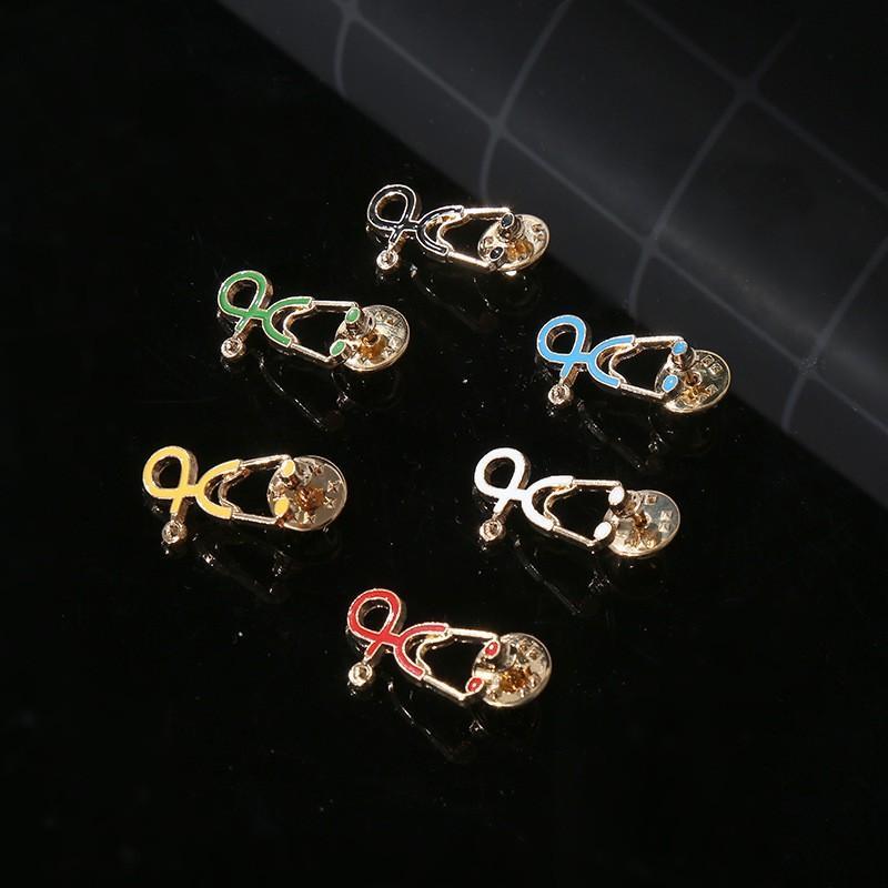 Stethoscope Enamel Lapel Pin Vibrant Multicolor Design Durable Badge for Medical Students Hospital Staff Daily Wear