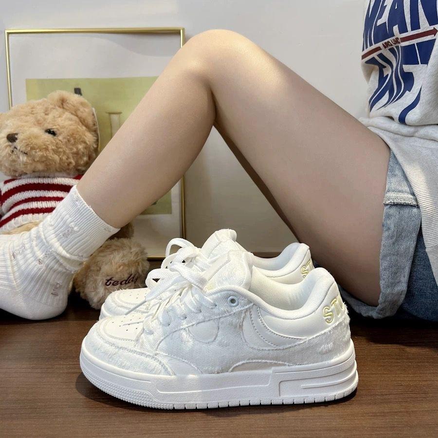 Platform bread shoes ins super fire spring and autumn new retro casual sports shoes