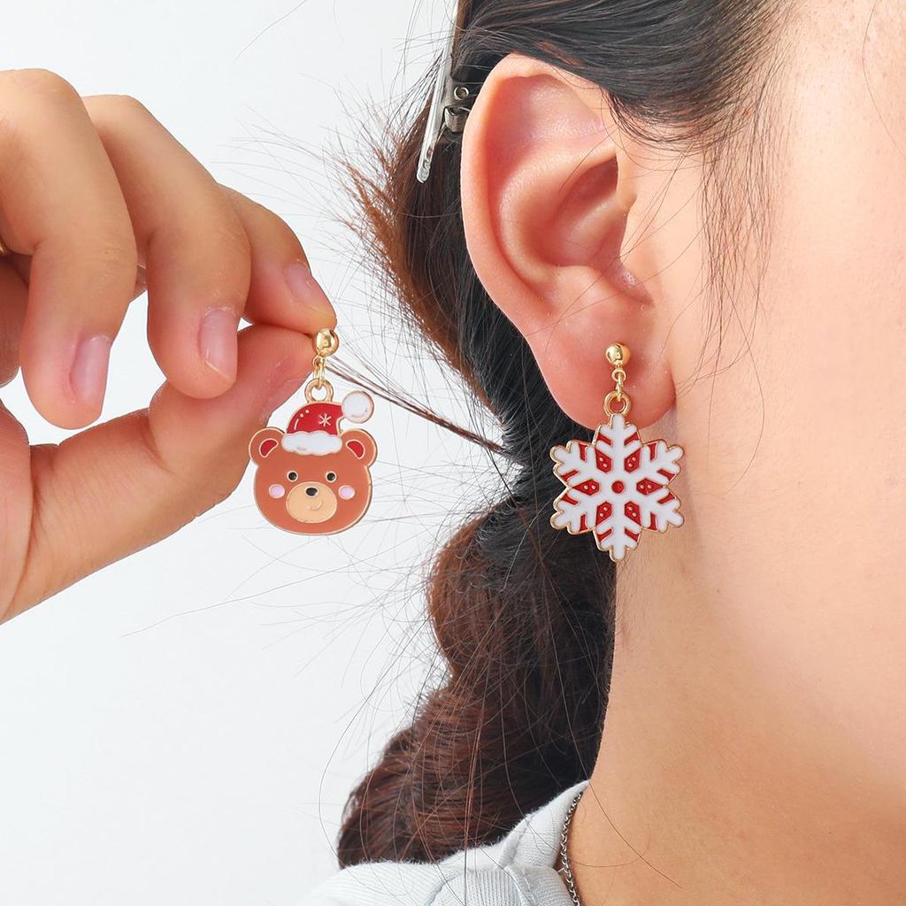 Pinkdudu Women Earrings Zinc Alloy Christmas Tree Snowflake Bear Deer Earrings Minimalist Holiday Jewelry Festive Accessories PD2351