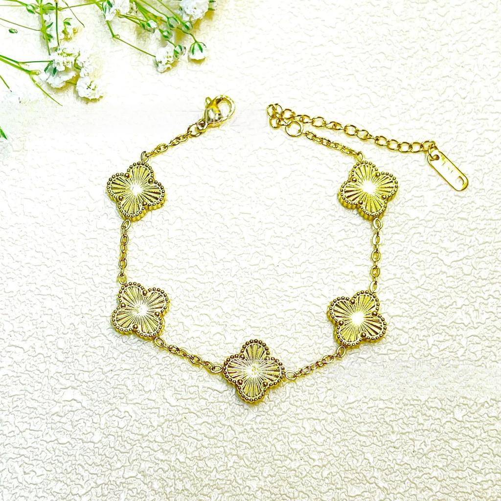 Bracciale Quadrifoglio Alta Qualità 18k Bifacciale Fortunato Cinque Fiori Moda Nuovo Bracciale Lusso Leggero