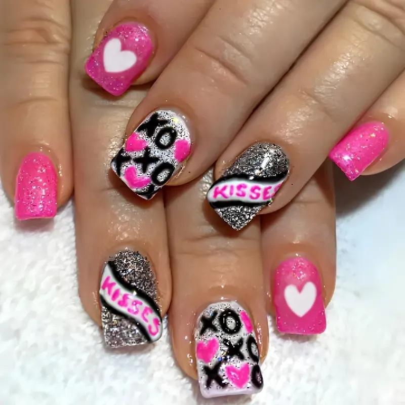 

Valentine s Day 24 pieces hot-selling nail art sweet cool pink tender love glitter design medium and long wearing nail piece Free jelly glue + rubbing strips