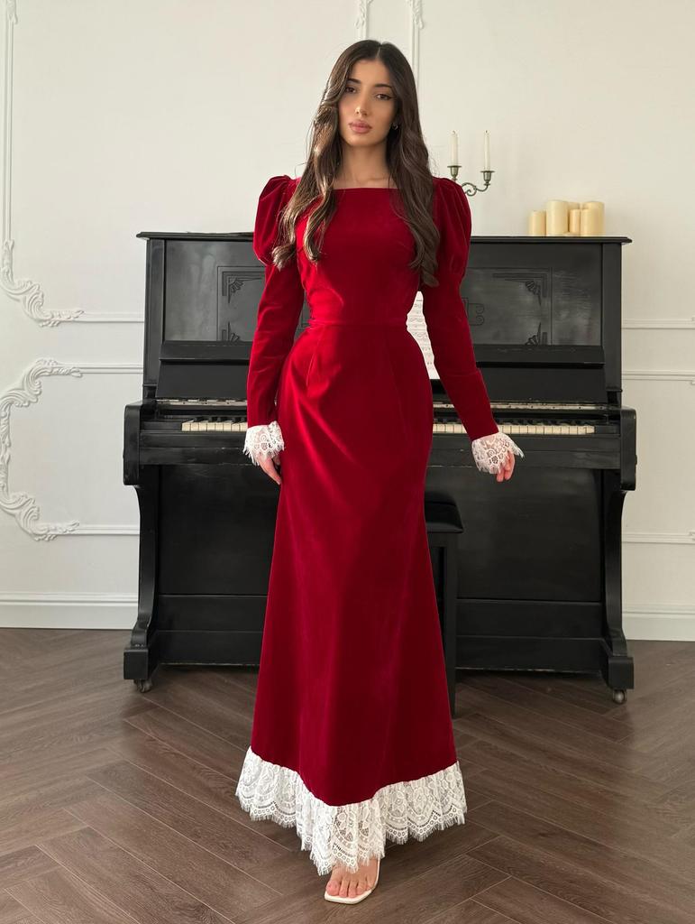 2025 Women's Winter Lace Patchwork Waist-Cinching Slim Dress