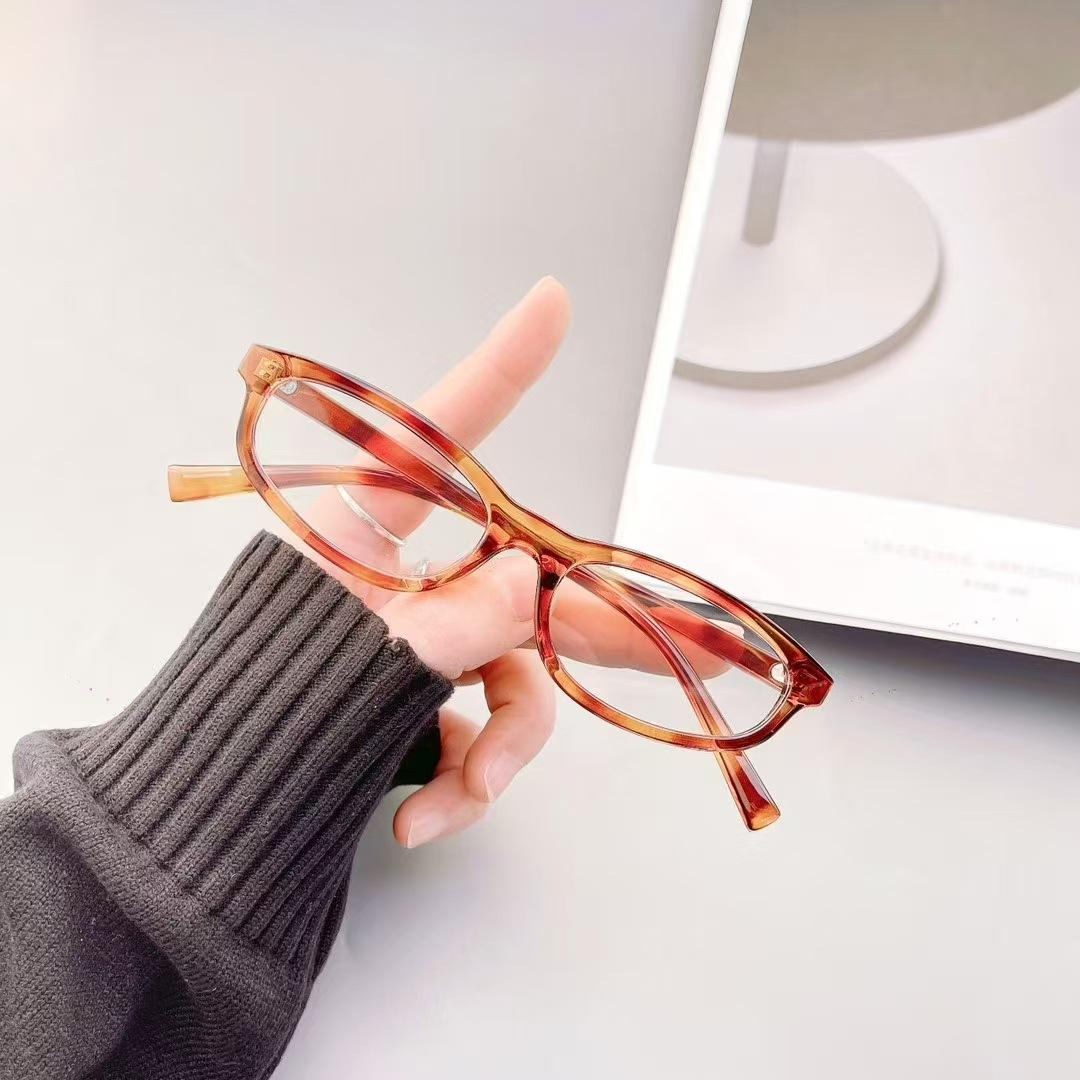 

Vintage Style Men Sunglasses Fashion Oval Shape Anti-glare Women Sun Glasses Holiday Travelling Female Sunglasses