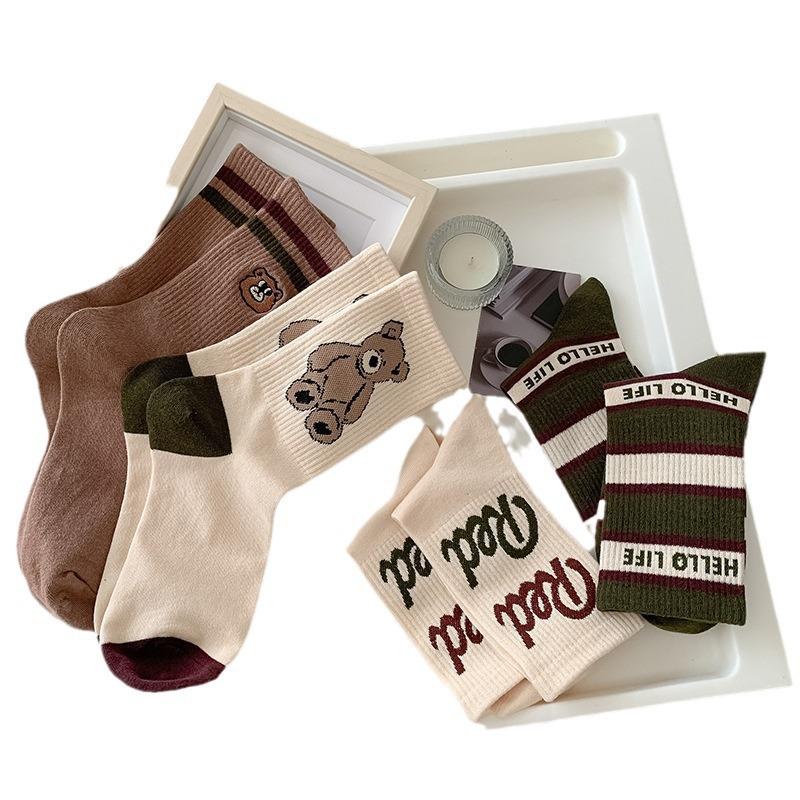Ladies Spring and Autumn Trend Casual Cartoon Bear Preppy Sports Tube Socks