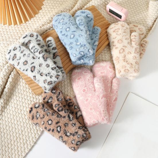1 Pair Winter Mittens Leopard Print Warm Plush Gloves Soft Thickened Cold-Proof Skiing Travel Gloves