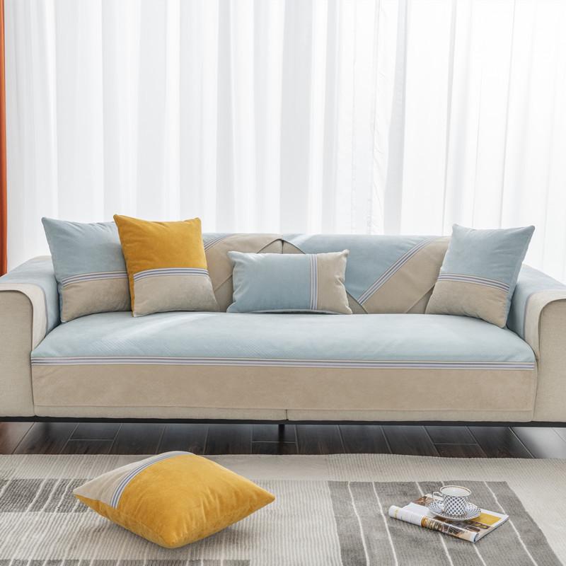 All-Season Non-Slip Waterproof Sofa Cover: Anti-Cat Scratch, Non-Sticky Fabric, Full Coverage