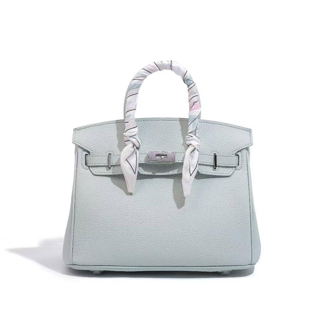 2026 Geantă Clasică Nouă din Platină Geantă cu Temperament Geantă de Umăr Crossbody pentru Femei Geantă pentru Femei Casual Portabilă Versatilă