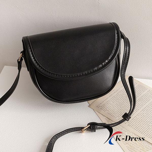 Simple Mini Crescent Crossbody Bag (3 Colors)