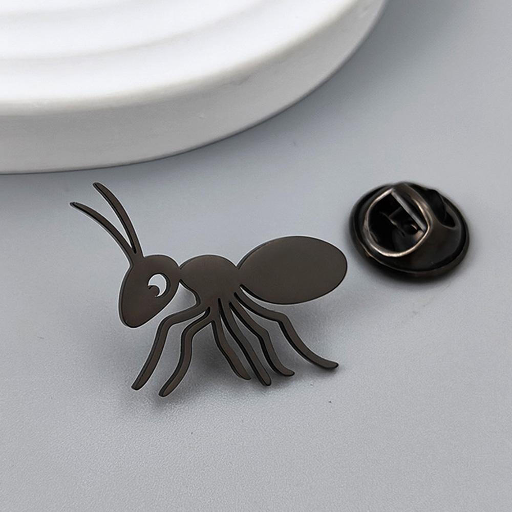 Fun gold-plated ant badge, ladies’ anti-exposure buttons, suit lapel pin, collar brooch, formal accessories