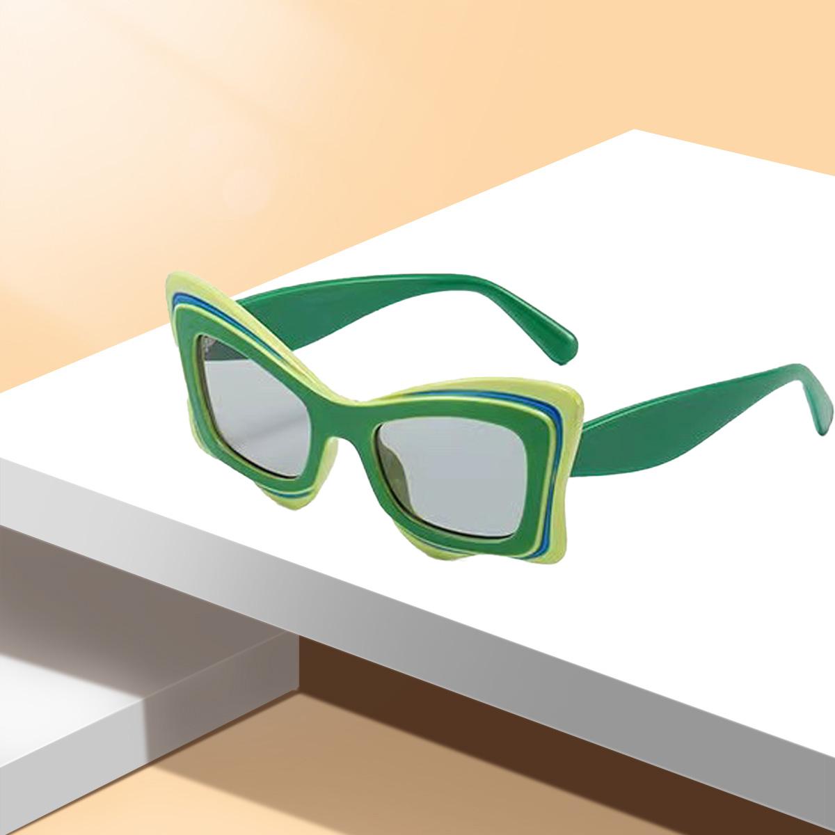 

Geometric Sunglasses Butterfly Shaped Colored Lenses Retro Sunglasses For Women Brand Female Sun Glasses Punk Shades Uv400