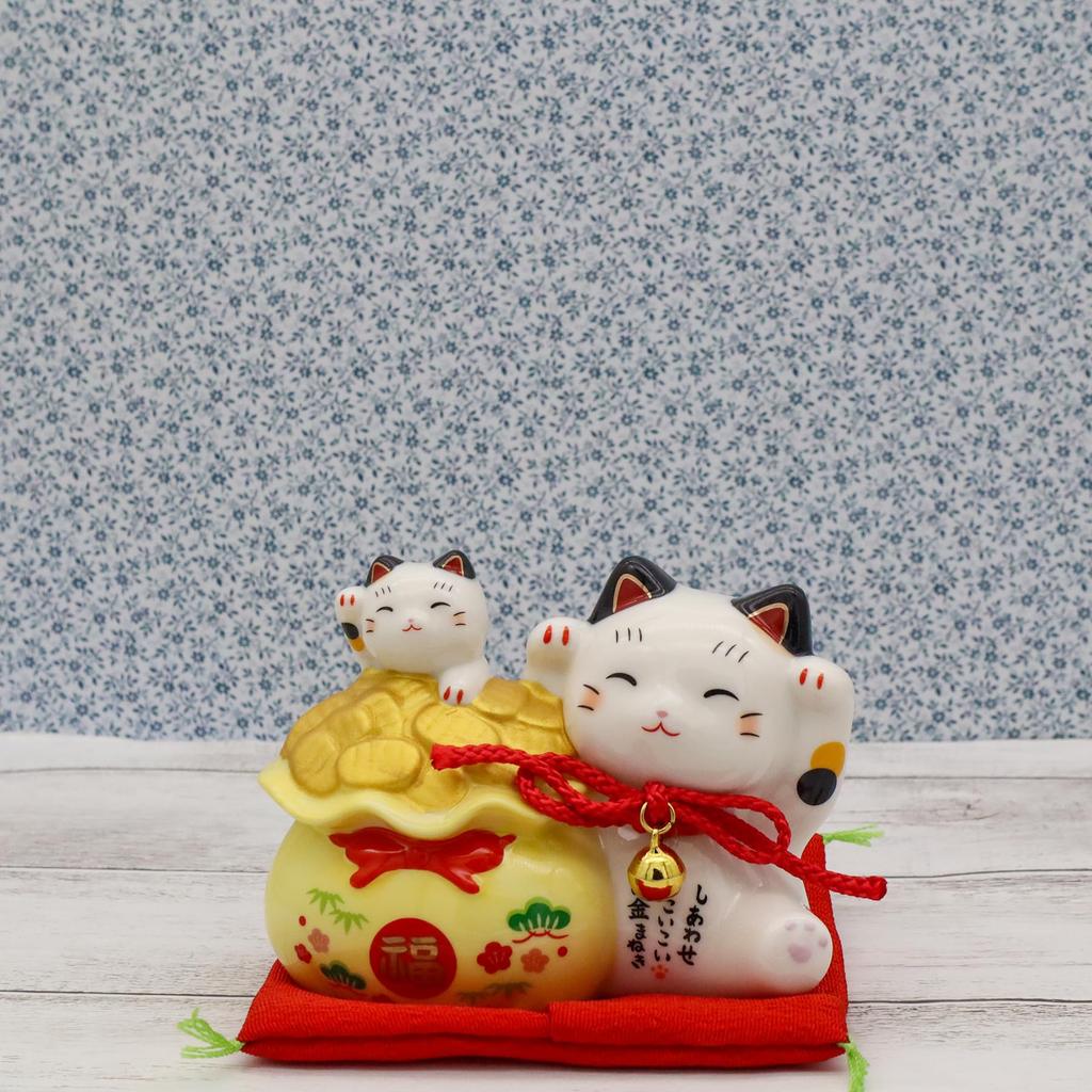 Yakushigama Maneki Neko (Treasure Bag, Parent and Child) Harmony (with Good Luck Sticker)