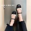 Premium Cowhide Version~ Xiaoxiangfeng One-word Buckle Belt Color Matching Mary Jane Shoes Black and White Square Head Retro Thick Heel Single Shoes