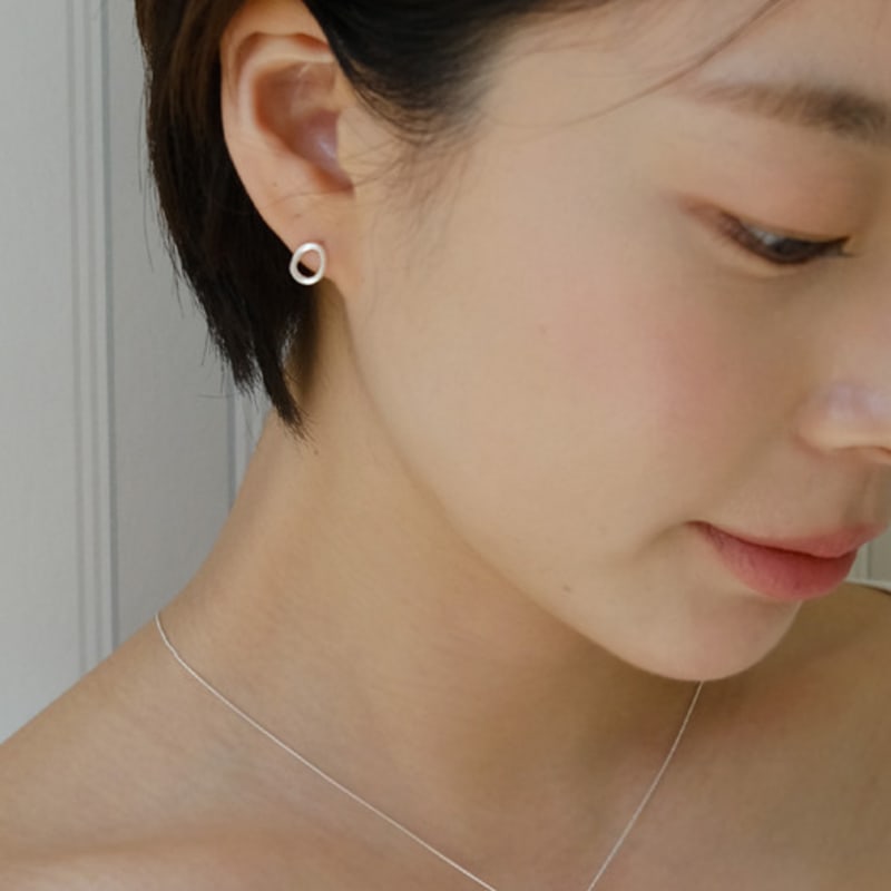 Pinaf O. Drawing Ball Necklace