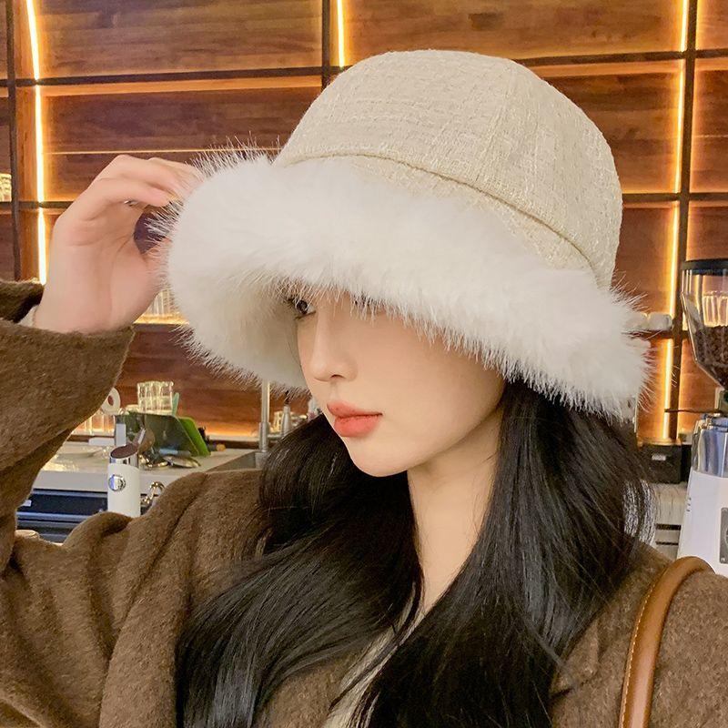 Plush Hat for Women In Winter Warm and Thickened Fisherman Hat with Plush Fashionable and Cold Resistant Ear Protection