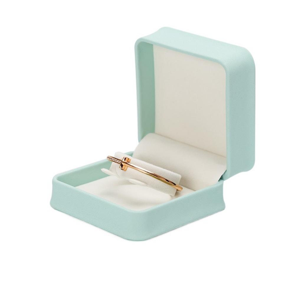 Sturdy Leather Jewelry Organizer PU Leather Bracele Storage Case  Gift Packaging