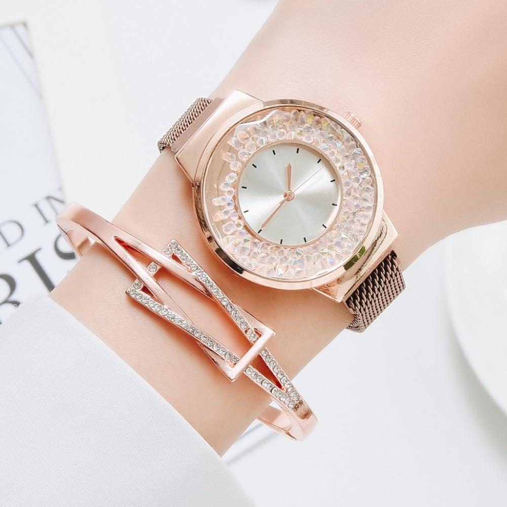 Orologi di moda per le donne di lusso Donna Quarzo Magnete Fibbia Strass  mobili Orologi da polso da donna Orologio rosa acquista in modo economico —  spedizione gratuita, recensioni reali con foto —