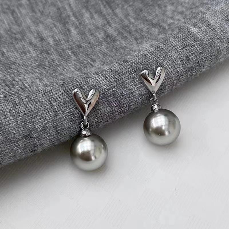 Charm Gray Pearl Pendant Earrings for Women Retro Temperament Heart Stud Earrings Korean Fashion Jewelry Accessories Girls Gift