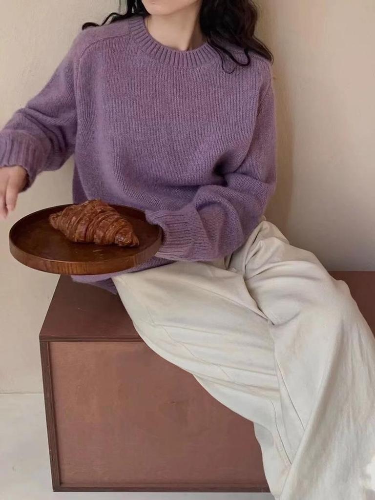 Women's Retro Solid Color Round Neck Sweater - Loose Fit Knitwear for Autumn/Winter 2025