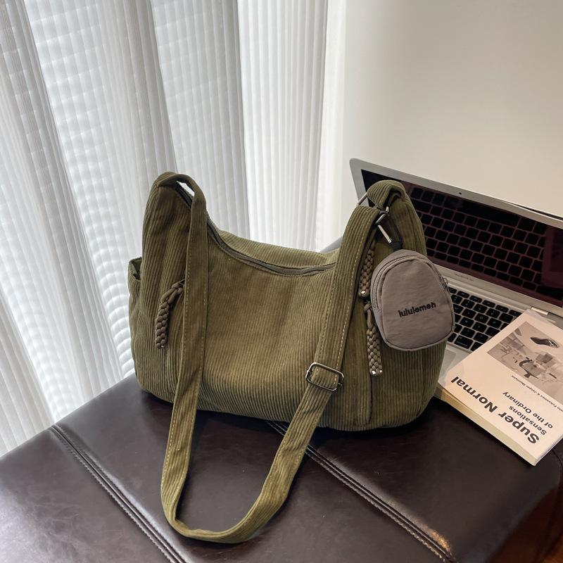 New Foreign Style Personalized Large-capacity Bag Niche Design Casual Shoulder Bag 2025 Autumn Women's Messenger Bag