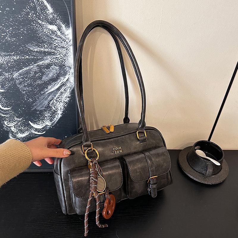 Autumn/Winter 2026 Retro Casual Large Capacity Shoulder Bowling Bag