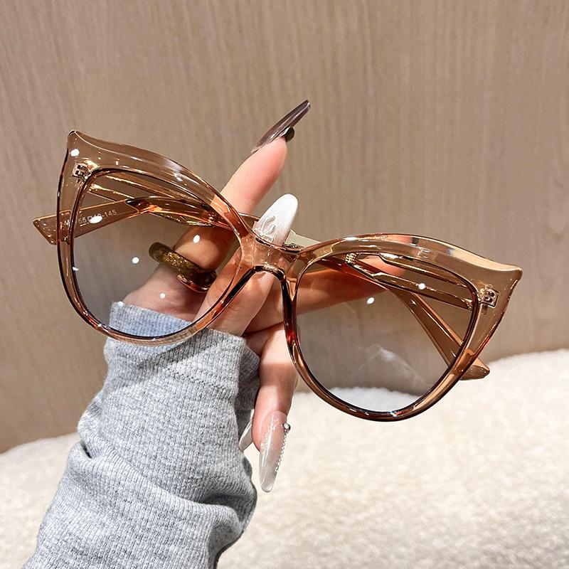 Vintage Cat Eye Sunglasses for Women, Gradient Lens Trendy Oversized Outdoor Sun Glasses
