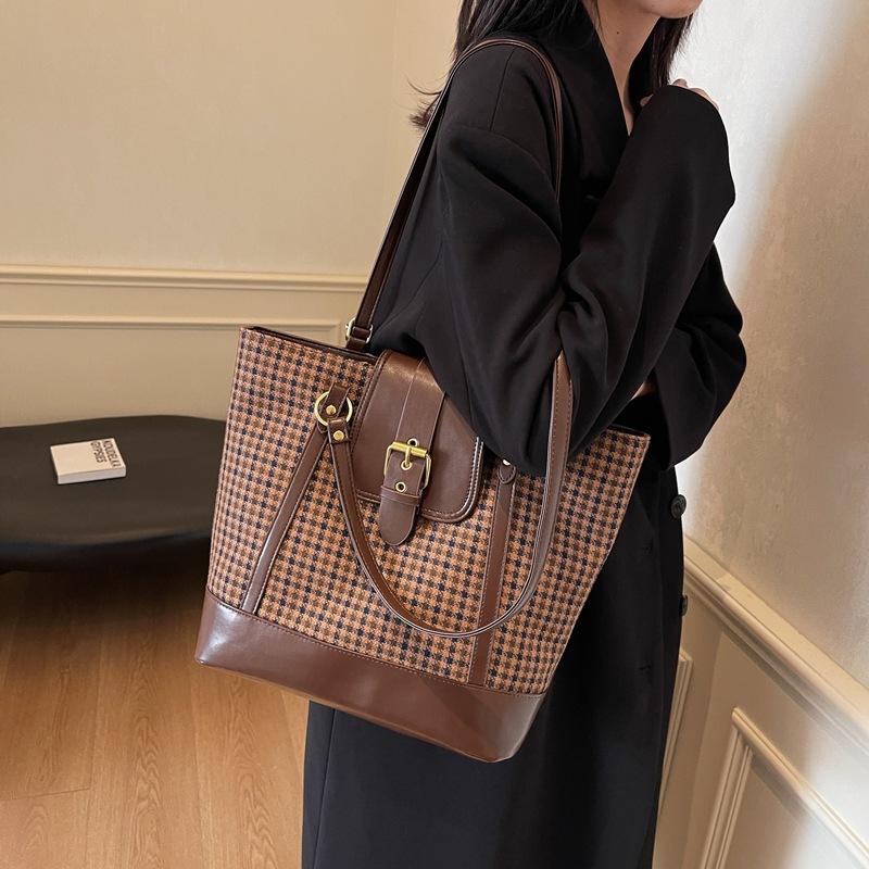 Karierte Umhängetasche mit großer Kapazität für Damen im Vintage-Stil, Einkaufstasche, Rucksack