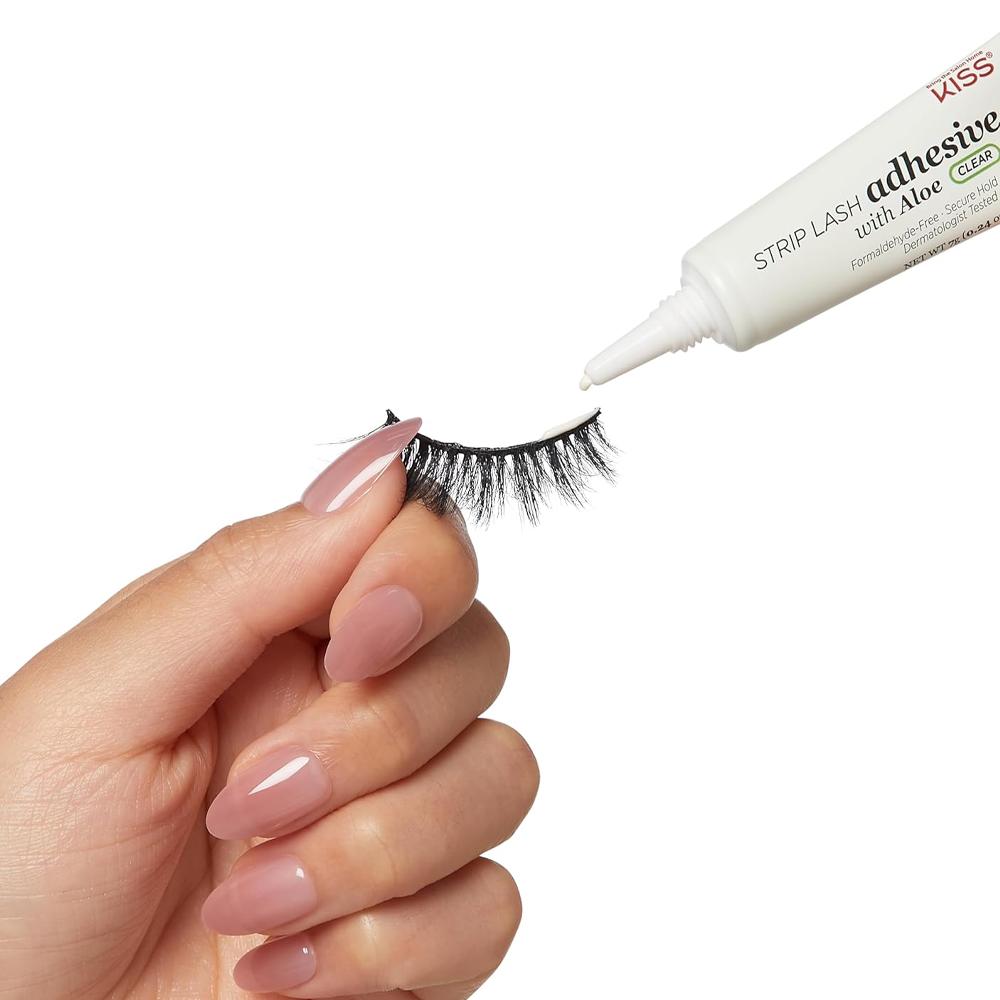 Bezbarwny klej do sztucznych rzęs z aloesem Strip Lash Adhesive KISS 7 g