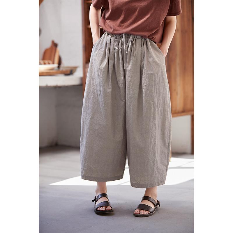 Women's Retro Artistic Cotton Wide-Leg Cropped Trousers with Elastic Waist - Casual and Slimming