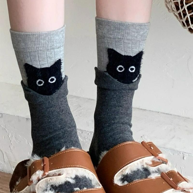2026 Korean Cute Cartoon Kitten Mid-tube Socks Women's Autumn Winter Warm Stacking Socks Kawaii Cat Print Cotton Soft Long Sock