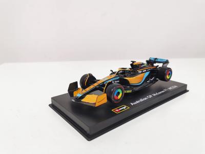 Bburago Signature Series 2022 F1 McLaren MCL36 Daniel Ricciardo Bburago 2022 F1 McLaren Daniel Ricciardo Race Sports Car Diecast Car Diecast Model