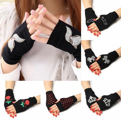 Accessories – Hansker, votter og fingerhansker