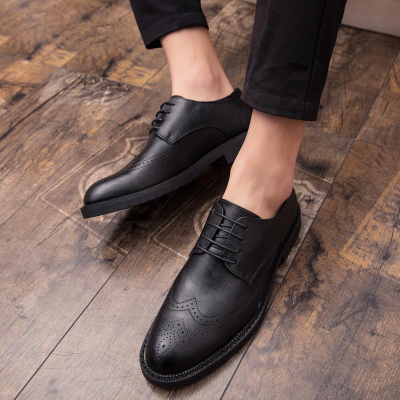 Dress shoes Man Retro Casual Business Oxfords Leather Shoes For Men Wedding Formal Social Leather Brogues Shoe Male