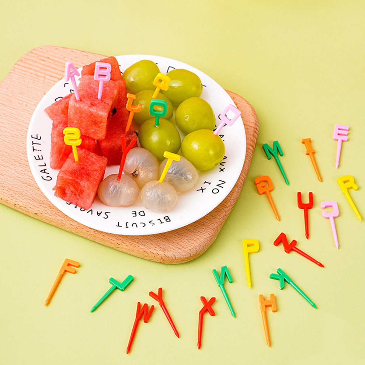 

Многоразовая вилка для фруктов с 26 буквами, детская палочка для еды, ланч-бокс, зубочистка, милый рождественский салат, закуска, торт, десертная вилка, украшение