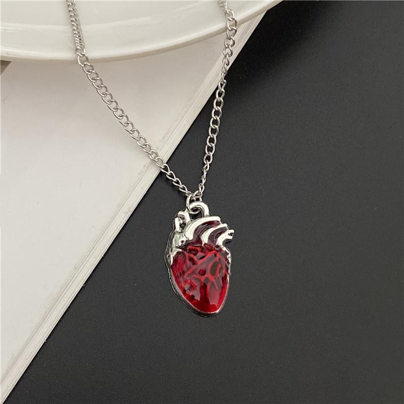 

Punkl Big Cross Pendant Necklaces for Women Men Gothic Irregular Cross Clavicle Chain Necklaces Aesthetic Jewelry