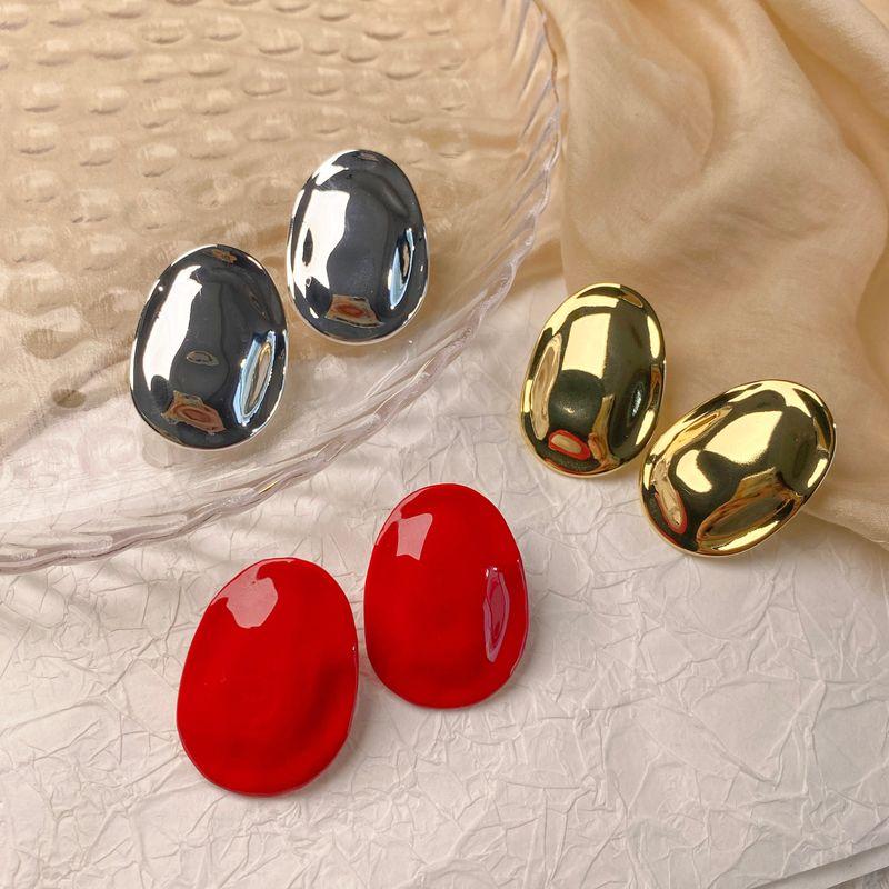 

European and American Style Irregular Exaggerated Oval Large Earrings, Trendy and Fashionable Light Luxury Earrings, New Year s Gift Red Ear Clip