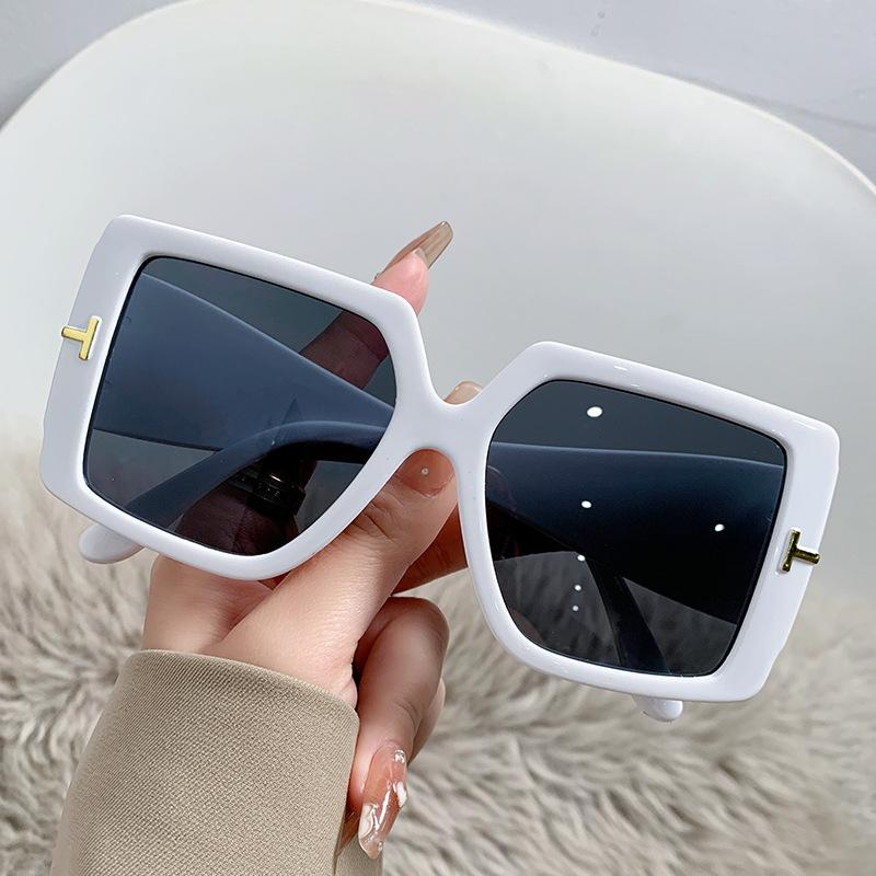New Vintage Large Square Sunglasses for Women Men Rectangle Sun Glasses Oval Eyewear Oculos De Sol Unisex Fashion Eyeglasses