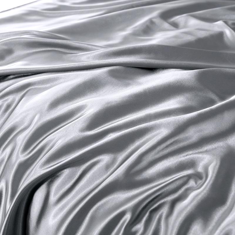 Summer Nude Four-Piece Solid Color Mulberry Silk Bedding Set with Ice Silk Bed Sheet