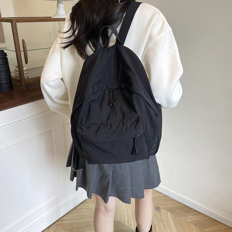 Schoolbag New Lightweight Travel Nylon Backpack Lightweight Junior High School Student Schoolbag Versatile Leisure Large Capacity Backpack Women