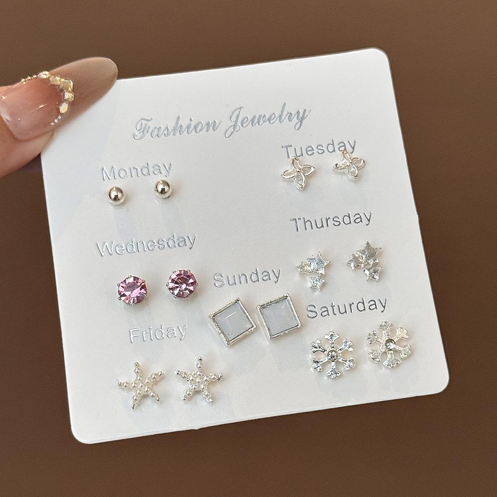Korean Version of Niche One-week Stud Earrings Set Ins Cute and Small Alloy Electroplating Temperament Point Diamond Earrings