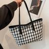 Large Capacity Plaid Bag Women's 2025 New Fashion Striped Fashion Handbag Foreign Style Versatile Shoulder Tote Bag