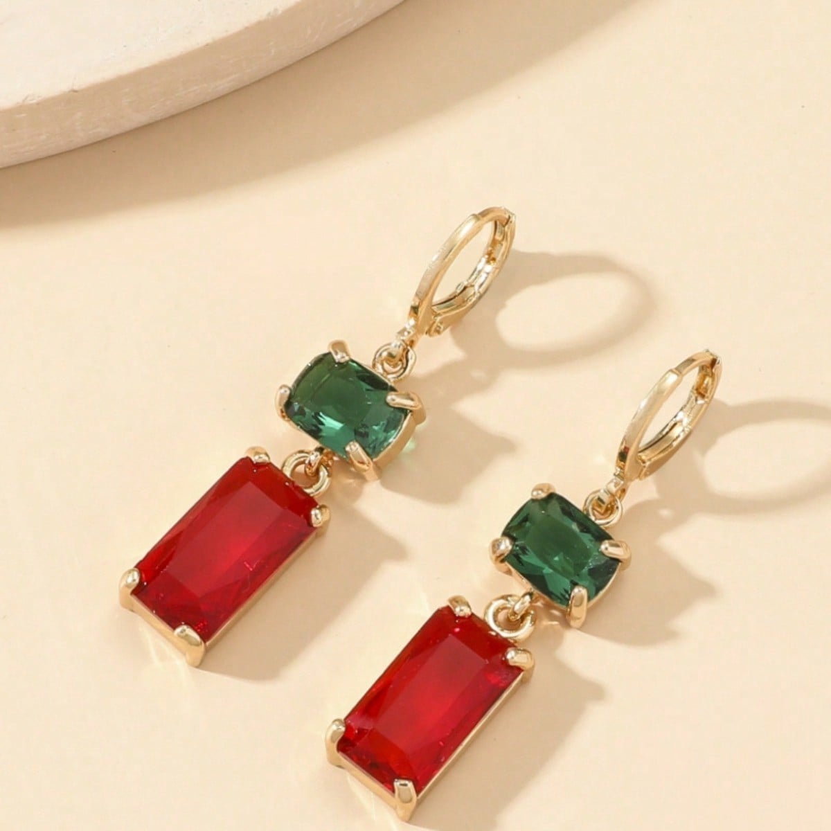 1 Pair of Christmas Geometric Earrings, High-quality and Fashionable Commuting Earrings, Red and Green Christmas Element Earrings, Christmas Gifts золотой